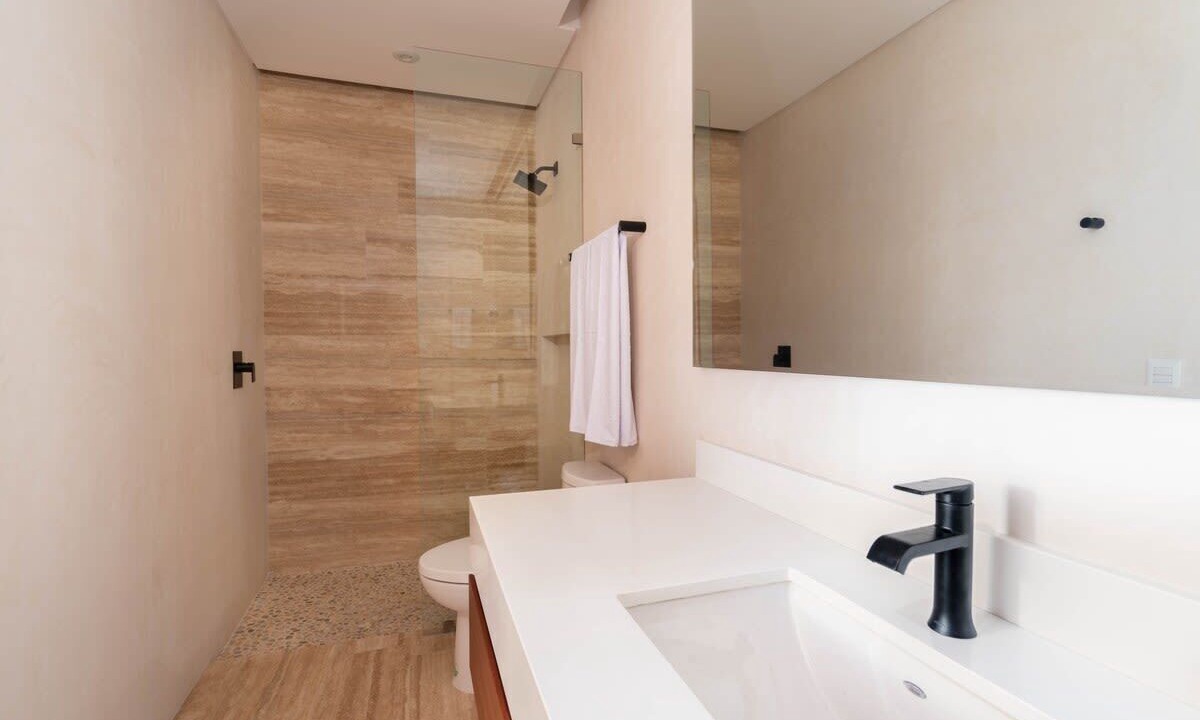 Photo of Bathroom in Zama