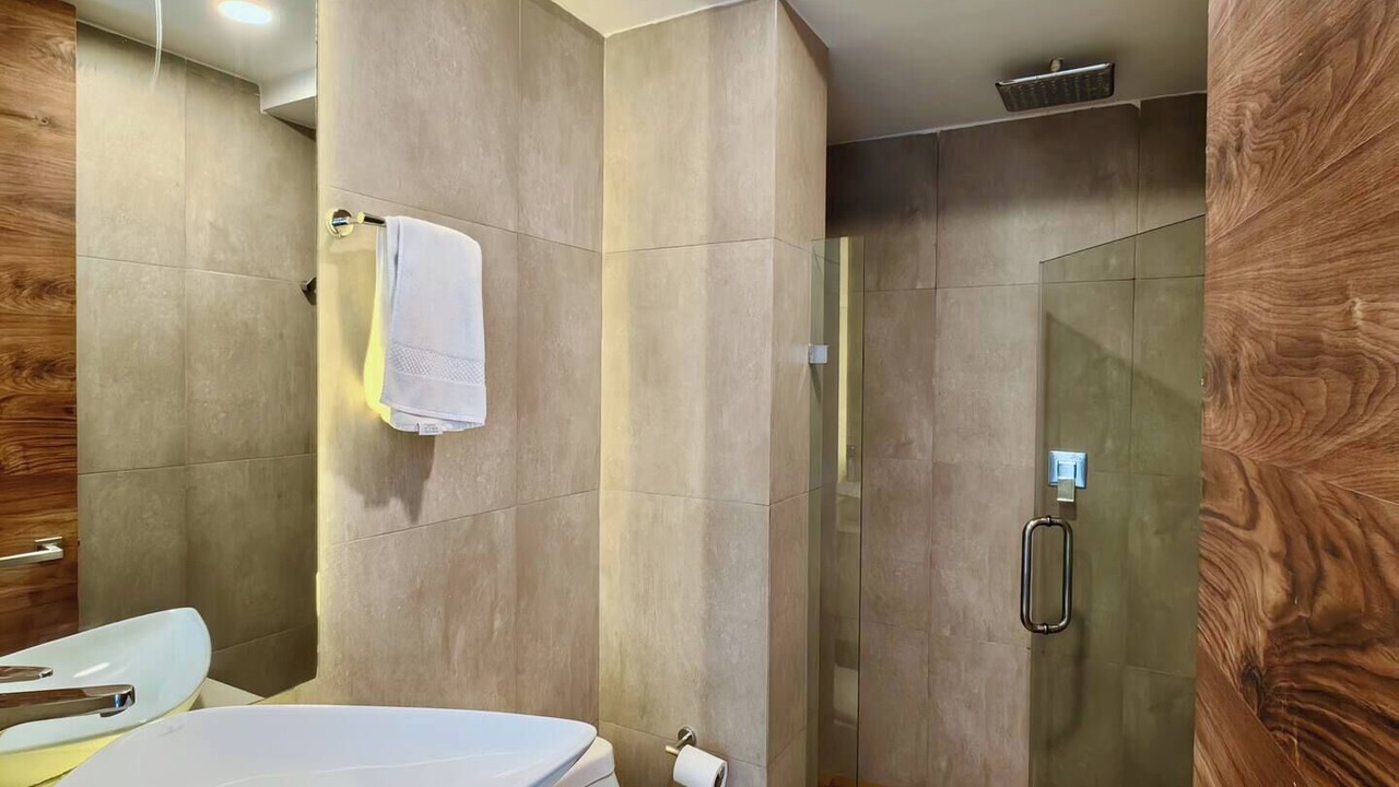 Photo of Bathroom in 12th Street