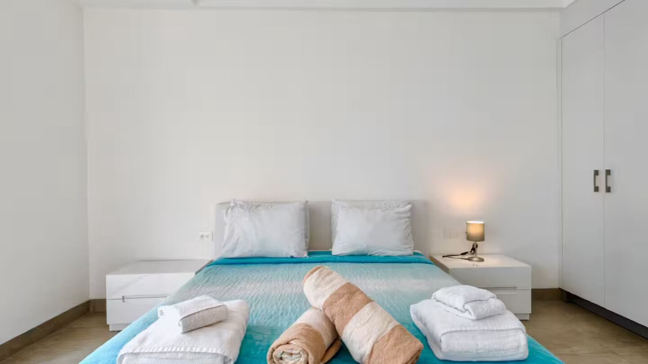 Photo of Bedroom in 12th Street