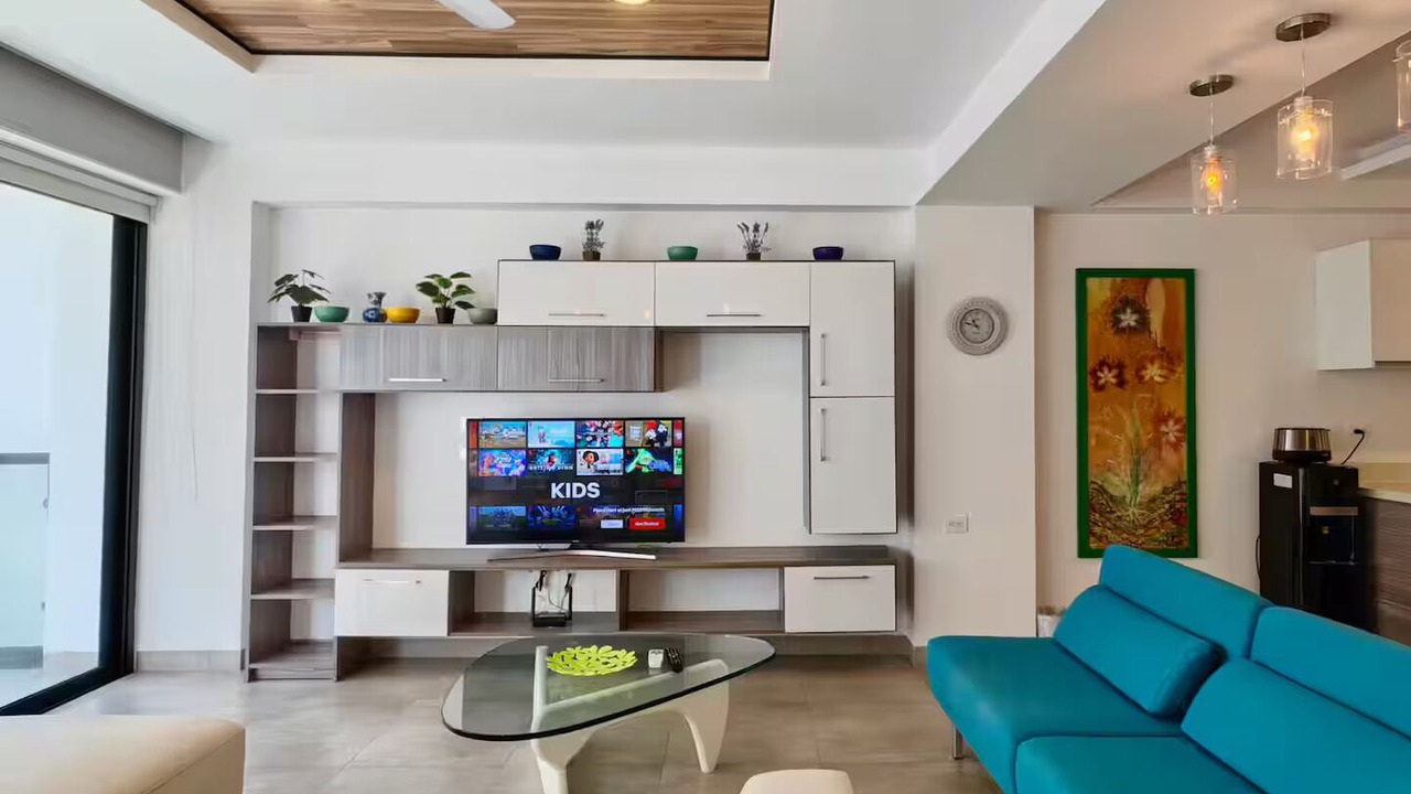 Photo of Livingroom in 12th Street