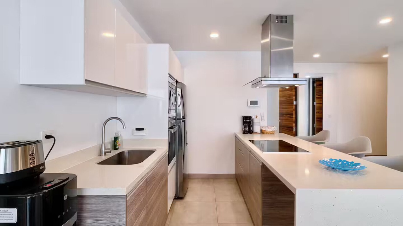 Photo of Kitchen in 12th Street