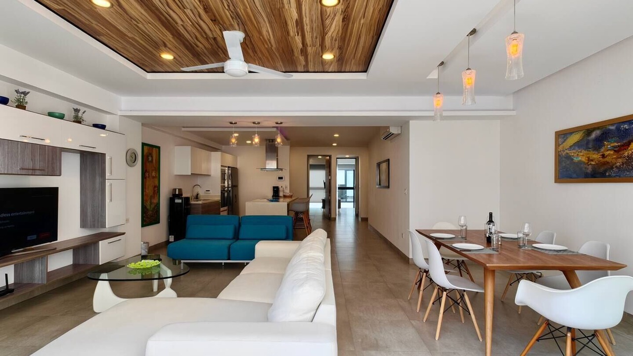 Photo of Livingroom in 12th Street
