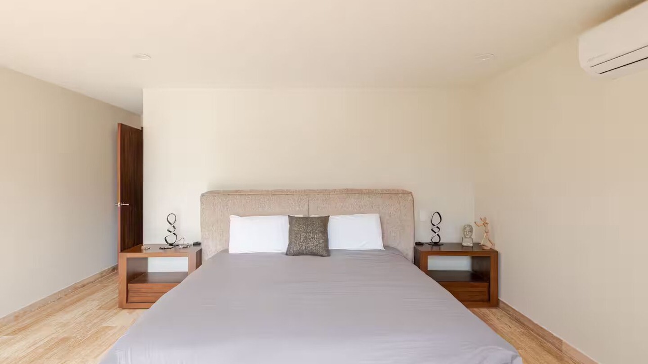 Photo of Bedroom in Playacar Beach