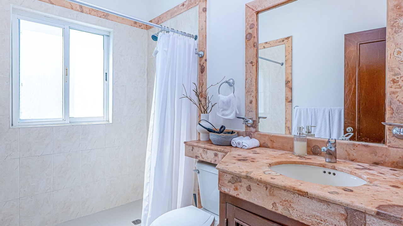 Photo of Bathroom in 12th Street
