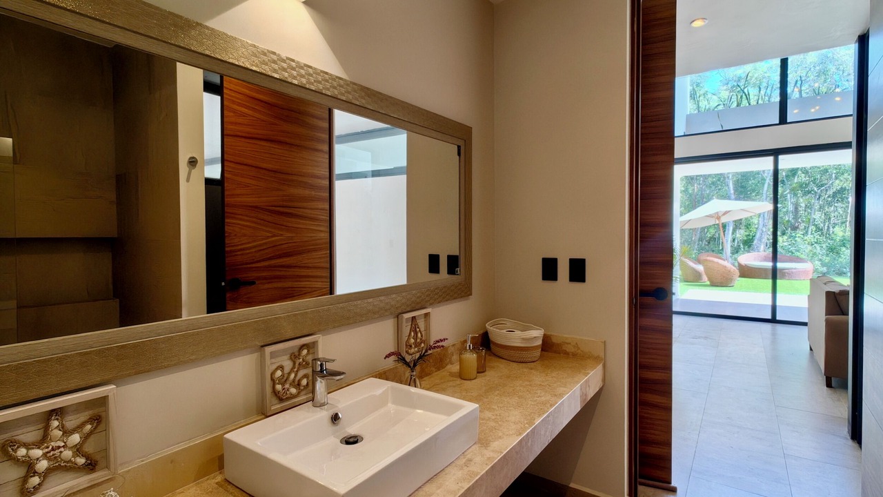 Photo of Bathroom in Kantenah