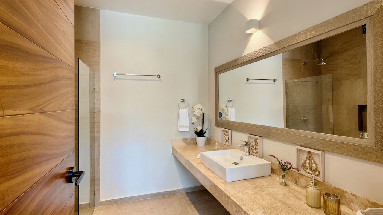 Photo of Bathroom in Kantenah