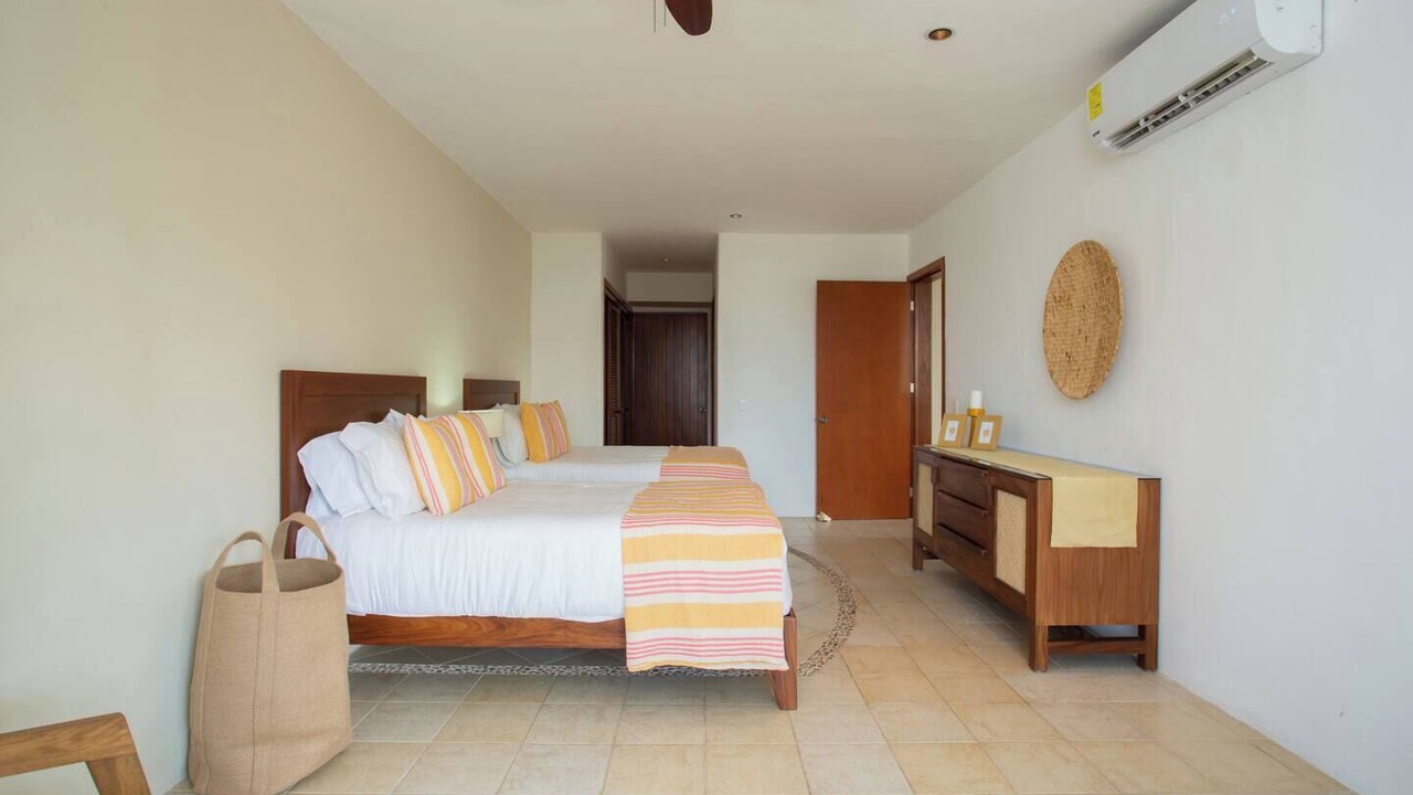 Photo of Others in Costa Maya