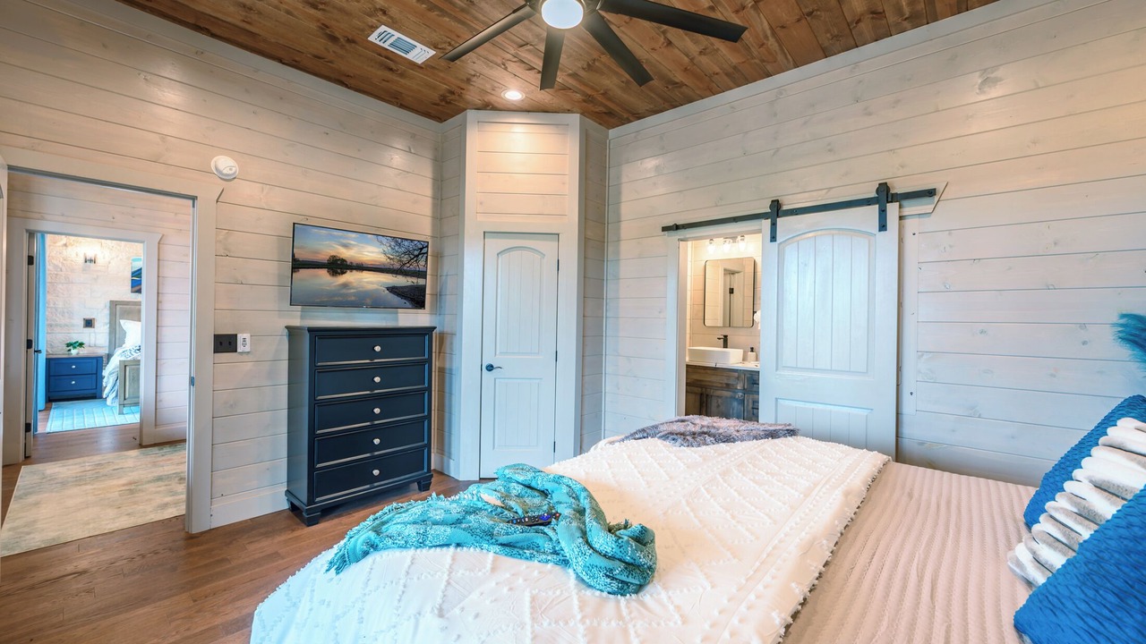 Photo of Bedroom in Pickens
