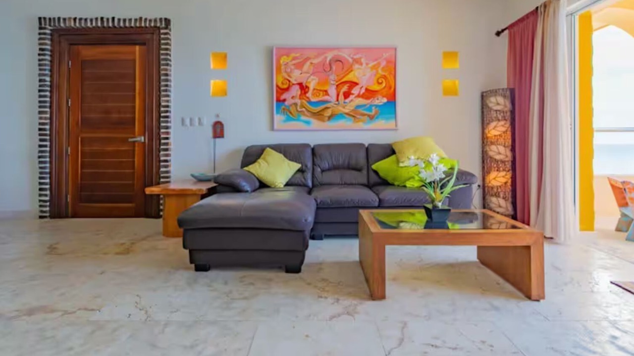 Photo of Livingroom in Salinas