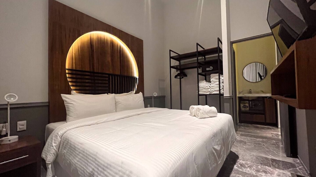 Photo of Bedroom in 12th Street