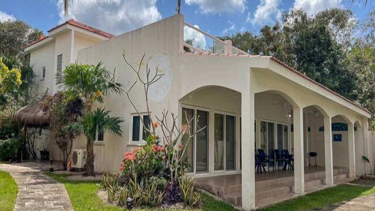 Photo of Outdoor in Flores Magon