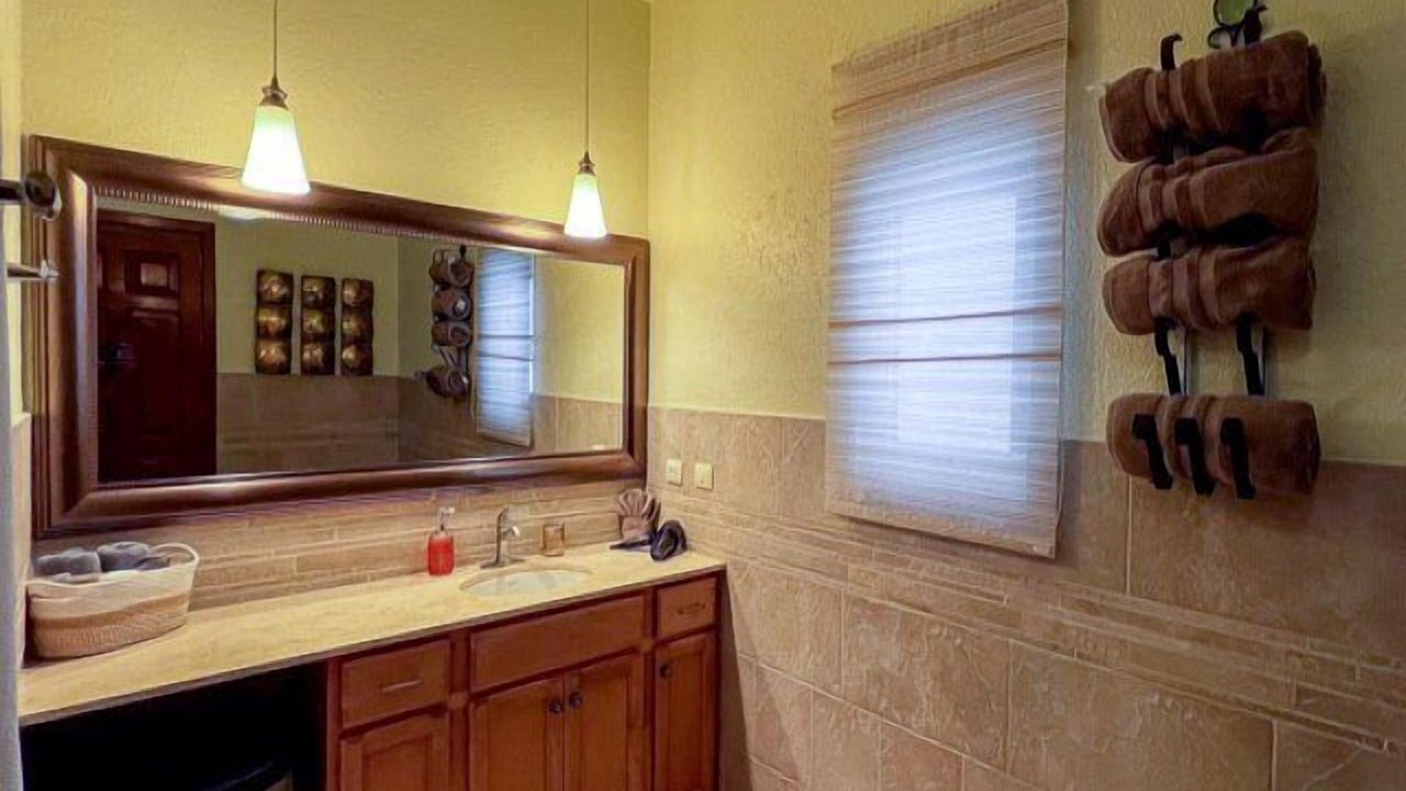Photo of Bathroom in Flores Magon