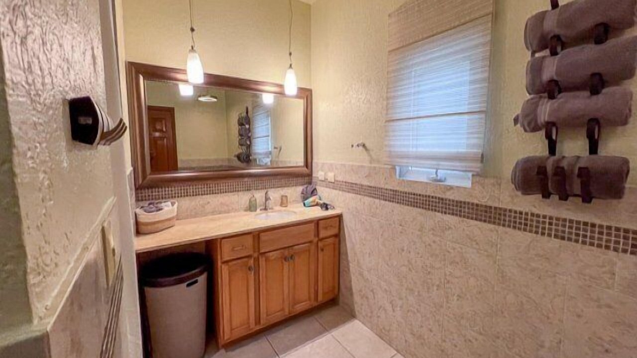 Photo of Bathroom in Flores Magon