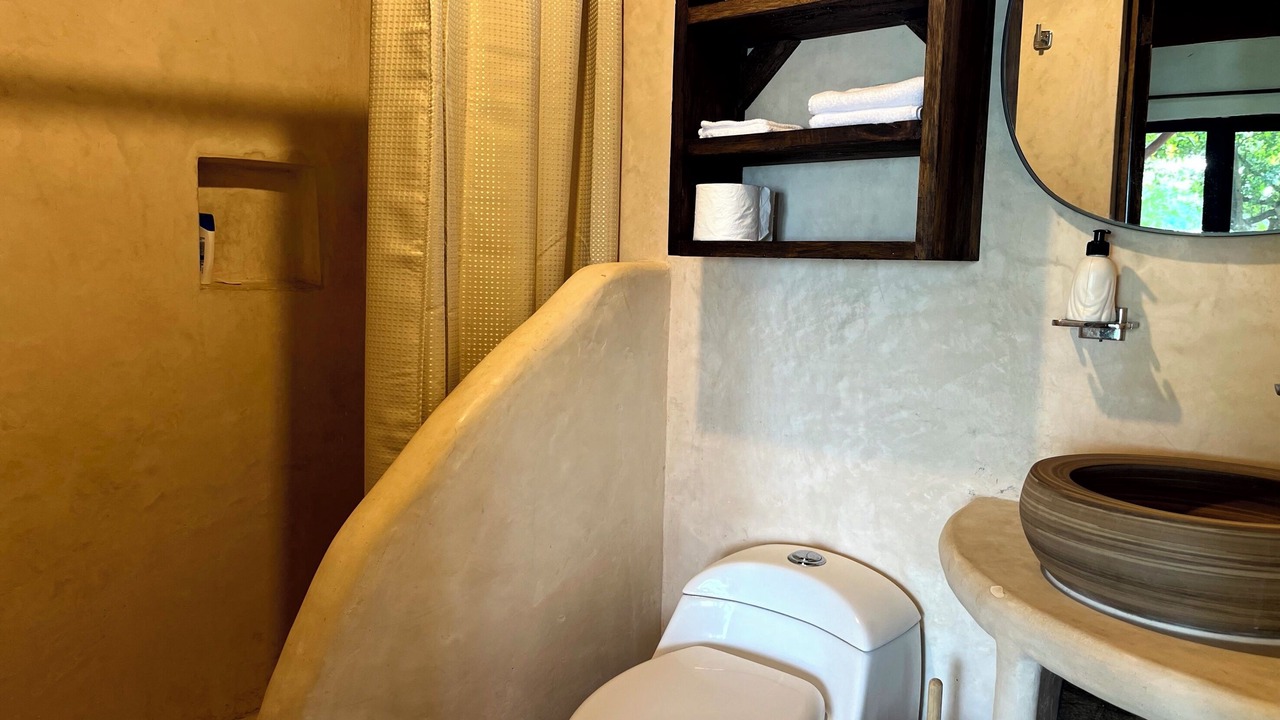 Photo of Bathroom in Huay-Pix
