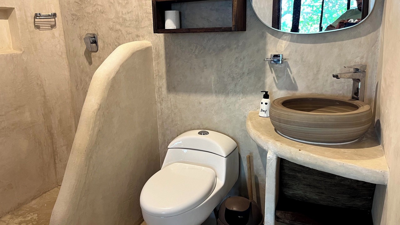 Photo of Bathroom in Huay-Pix