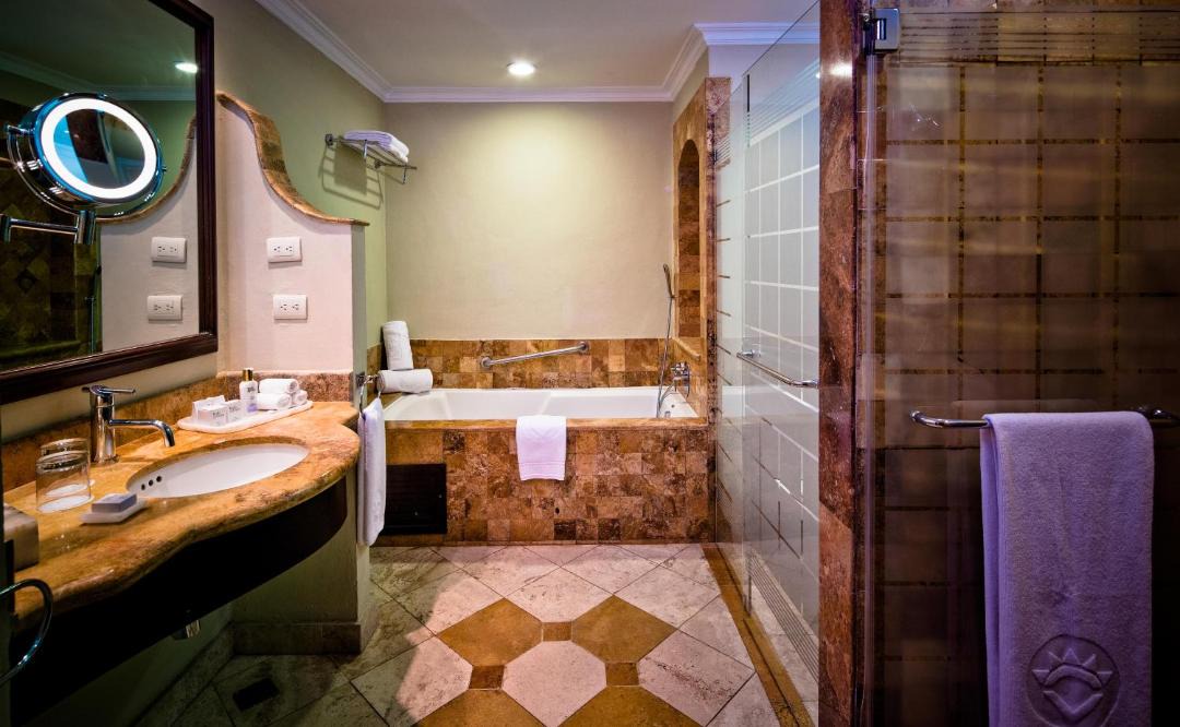 Photo of Bathroom in Villa Juarez