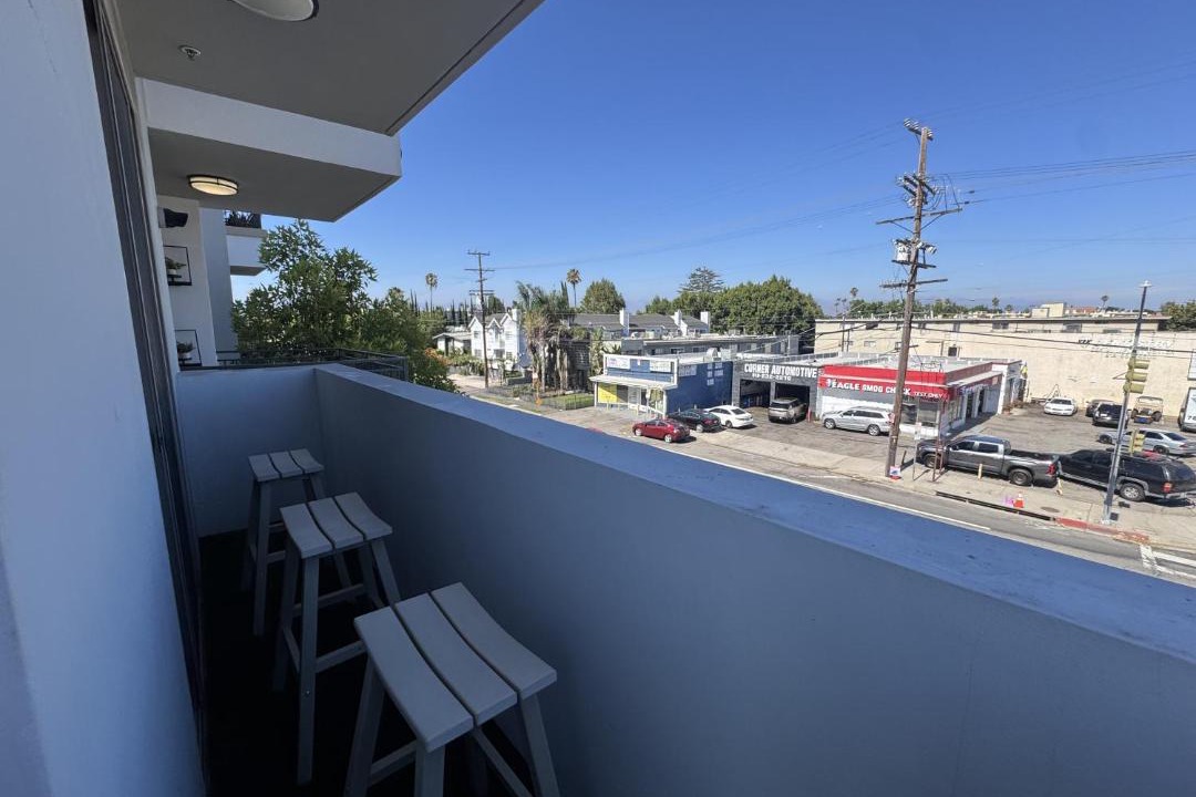 Photo of Others in Sherman Oaks