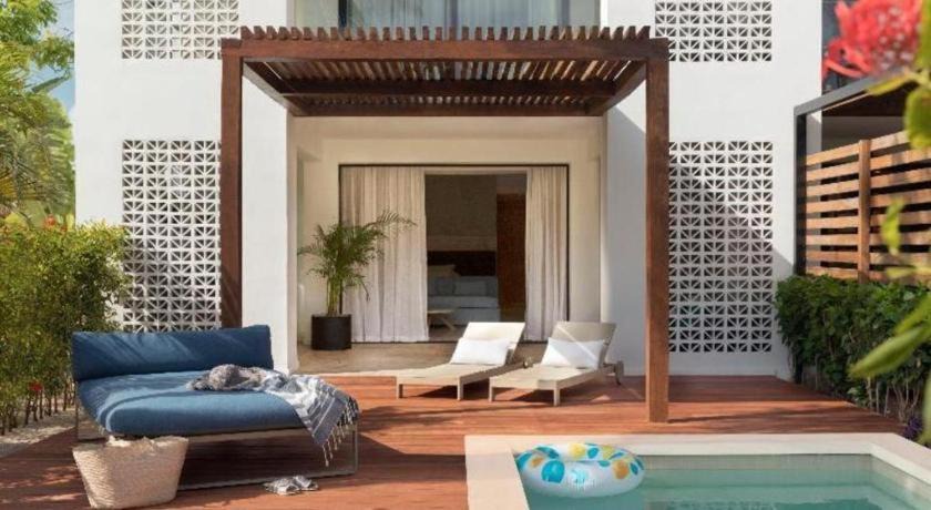 Photo of Patio Balcony in Playa Mujeres