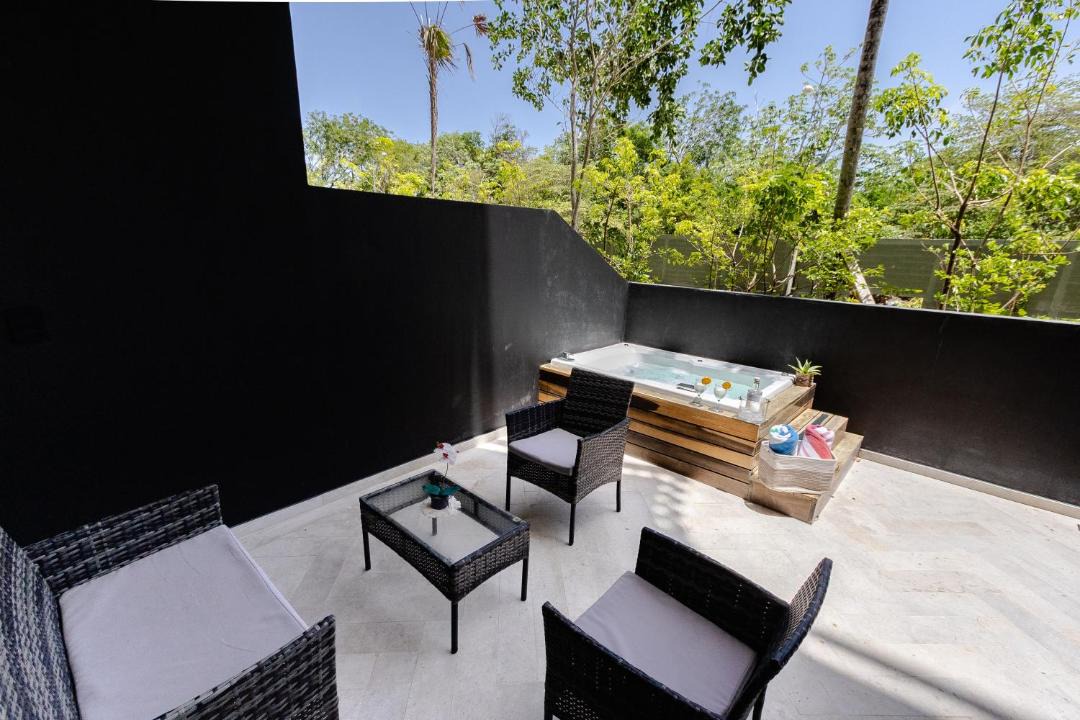 Photo of Patio Balcony in Playa Paraiso