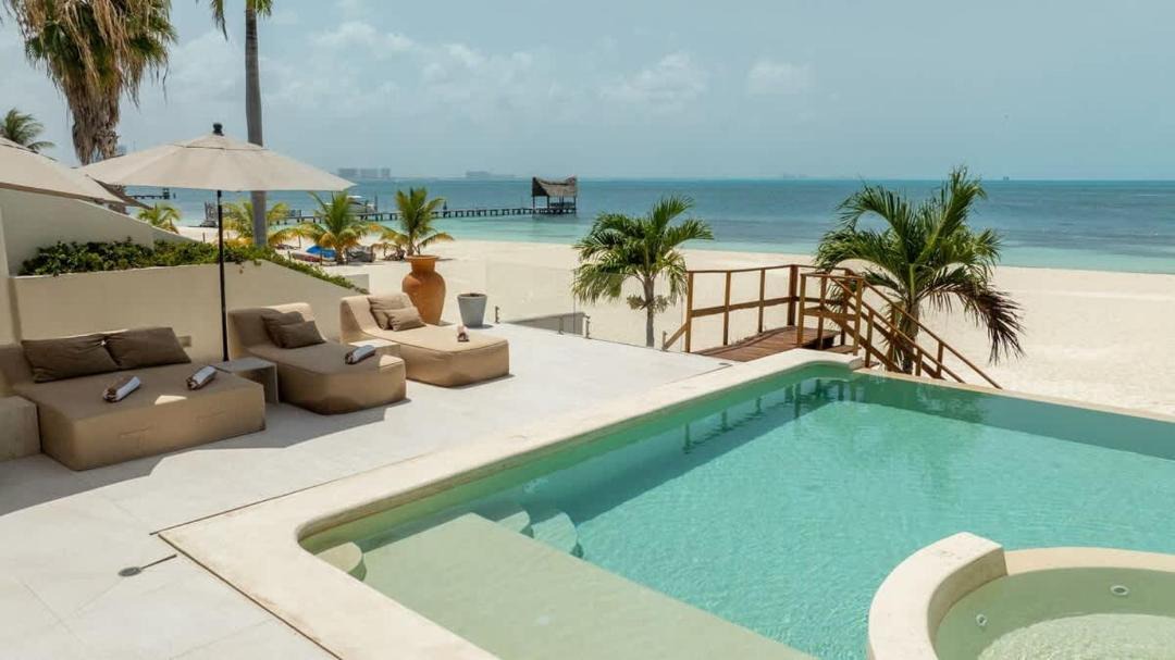 Photo of Others in Punta Cancun