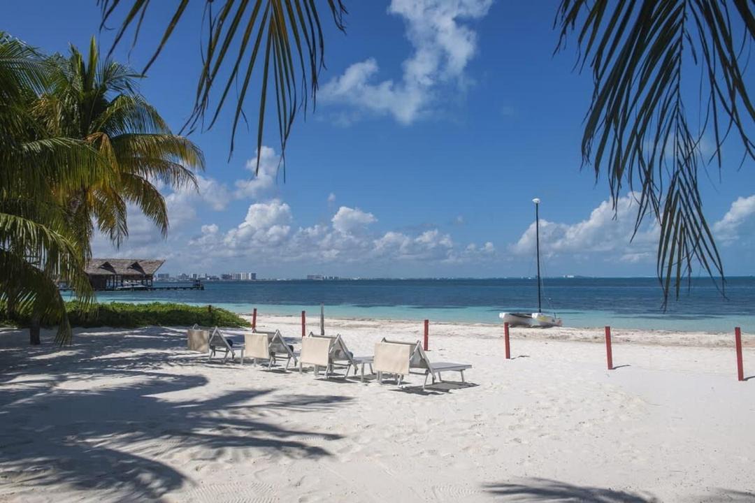 Photo of Others in Punta Cancun