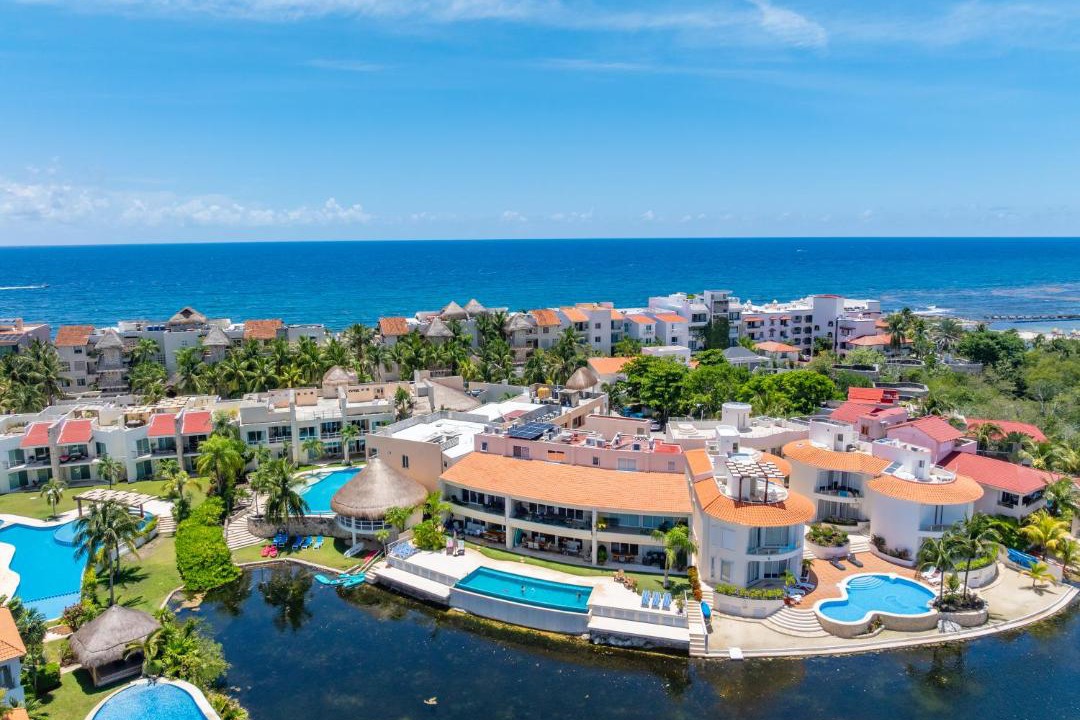 Photo of Others in Puerto Aventuras