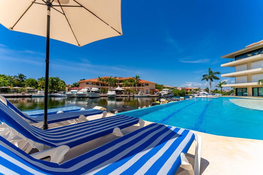 Photo of Others in Puerto Aventuras