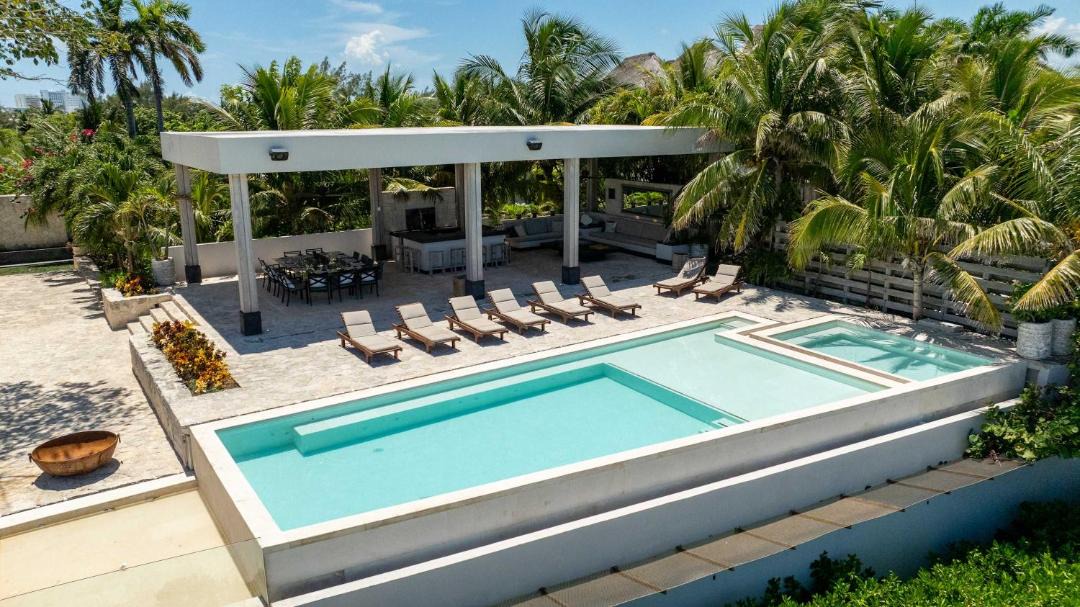 Photo of Others in Punta Cancun