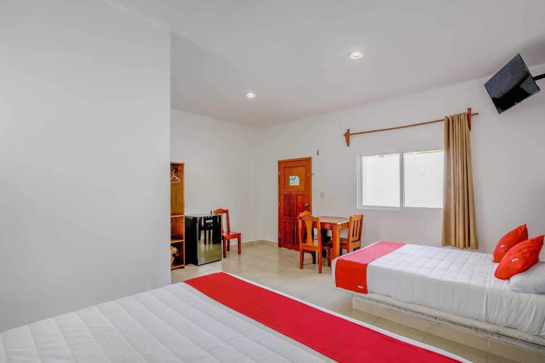 Photo of Bedroom in Francisco Uh May