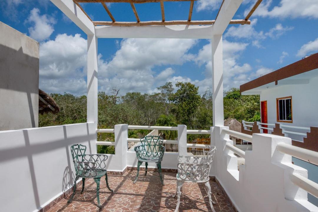 Photo of Patio Balcony in Francisco Uh May