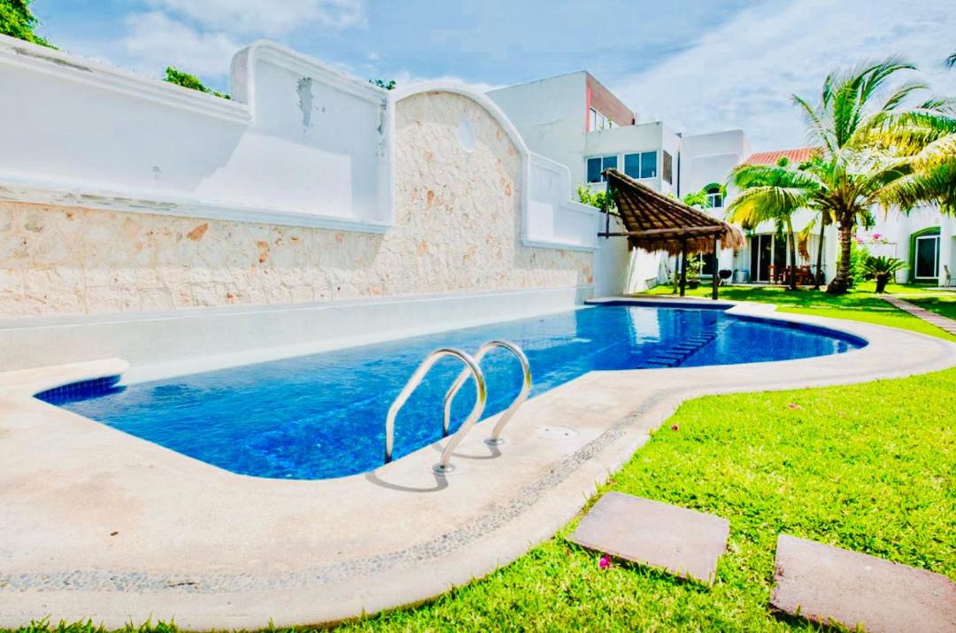 Photo of Others in Playacar