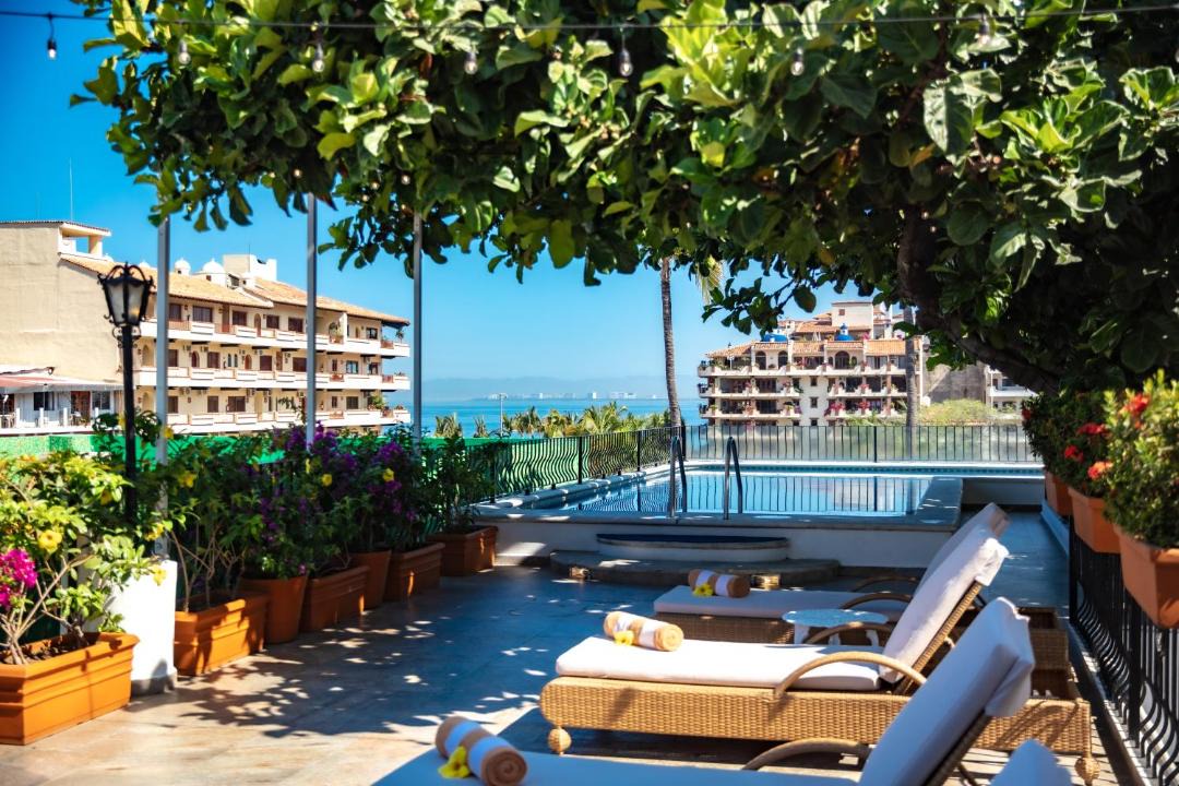 Photo of Patio Balcony in Romantic Zone