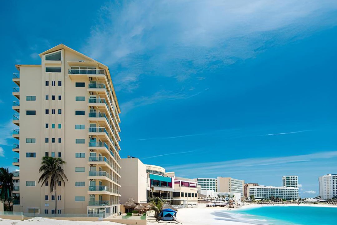 Photo of Others in Punta Cancun