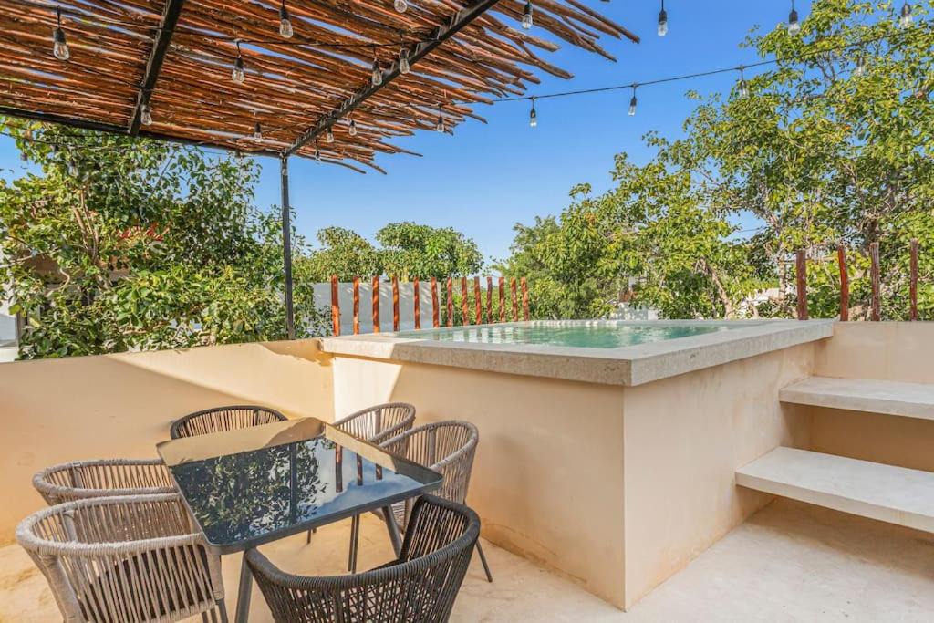 Photo of Patio Balcony in Ek Balam Village