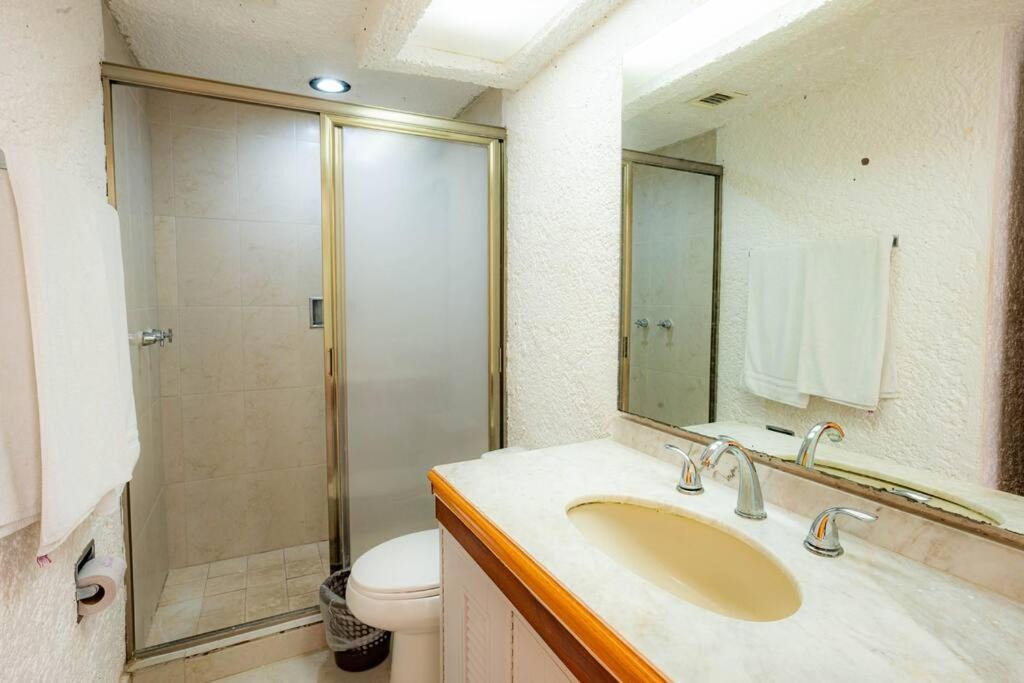 Photo of Others in Zona Hotelera