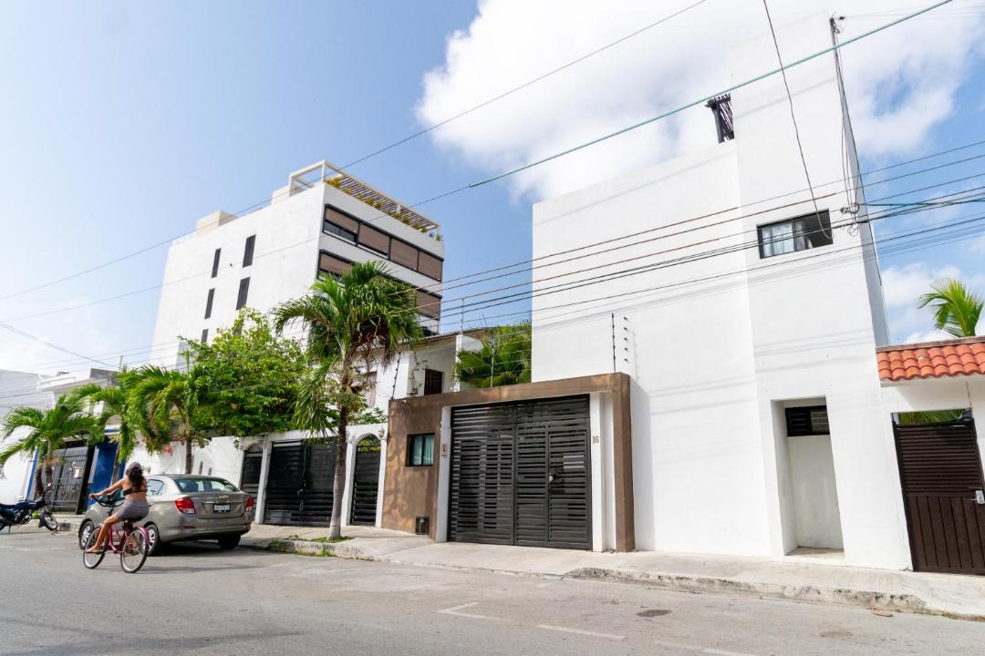 Photo of Buildings in Zazil-ha