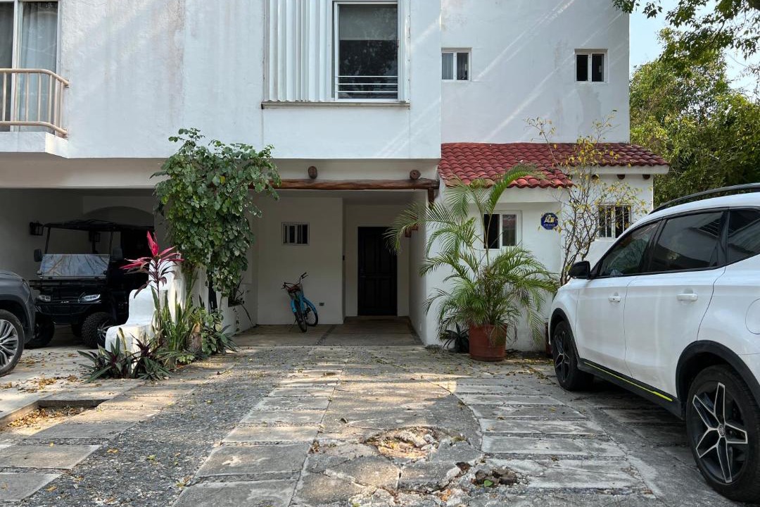Photo of Others in Playacar