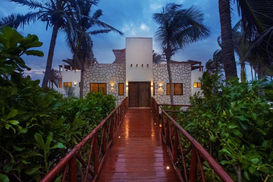 Photo of Buildings in Zona Hotelera