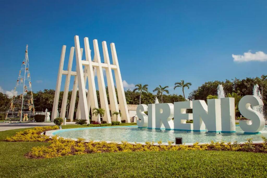 Photo of Buildings in Akumal