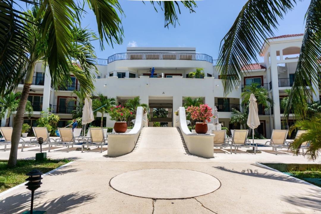 Photo of Others in Playacar