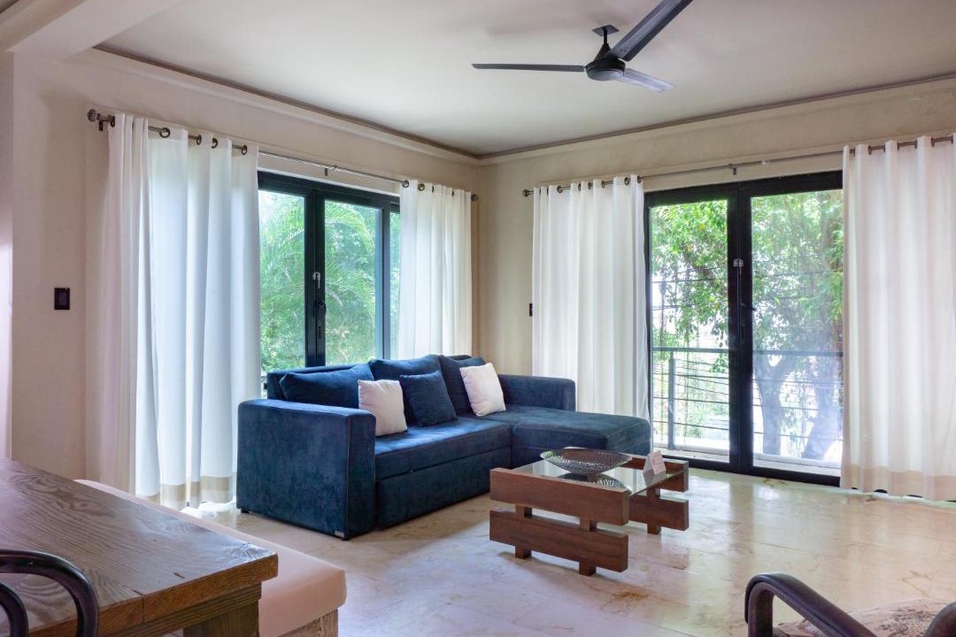 Photo of Livingroom in Downtown