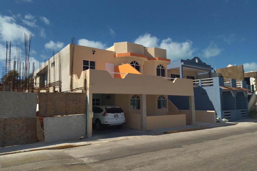 Photo of Buildings in Colonia Salina Chica