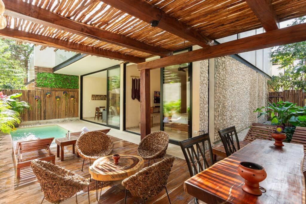 Photo of Patio Balcony in Zama
