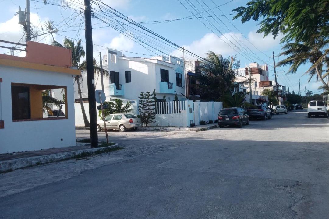Photo of Buildings in Puerto Juarez