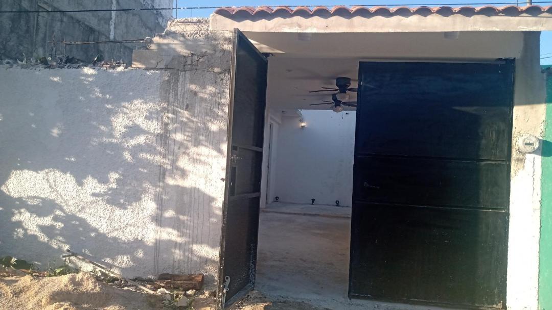 Photo of Buildings in Puerto Juarez
