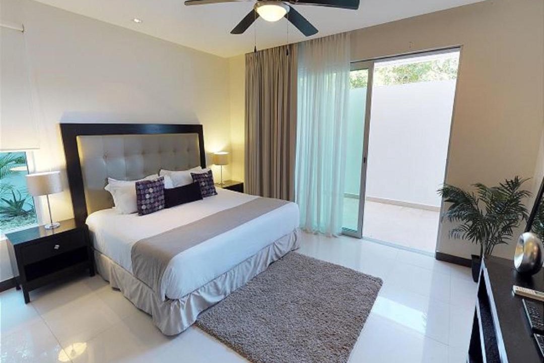 Photo of Bedroom in 12th Street