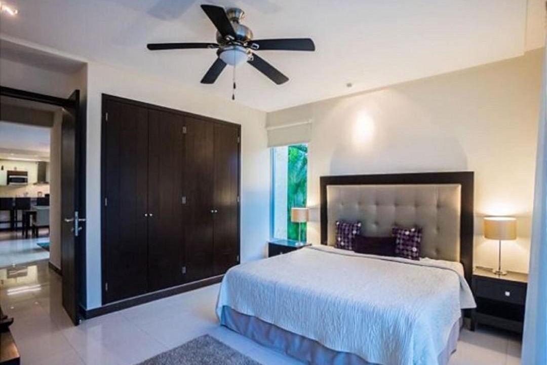 Photo of Bedroom in 12th Street
