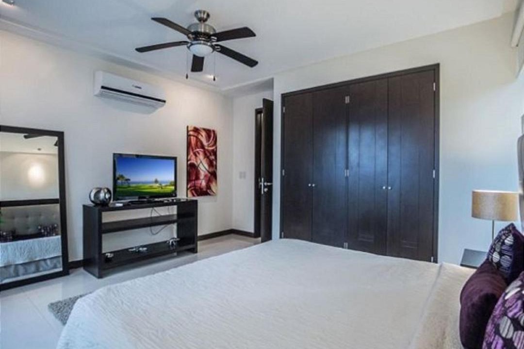 Photo of Bedroom in 12th Street