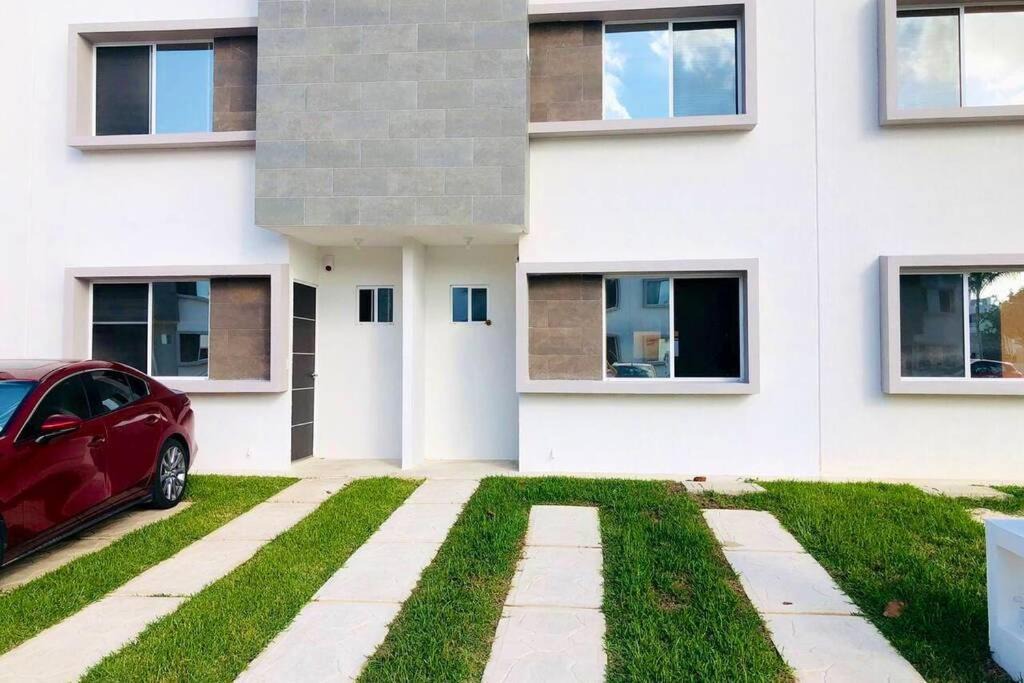 Photo of Buildings in Cancun