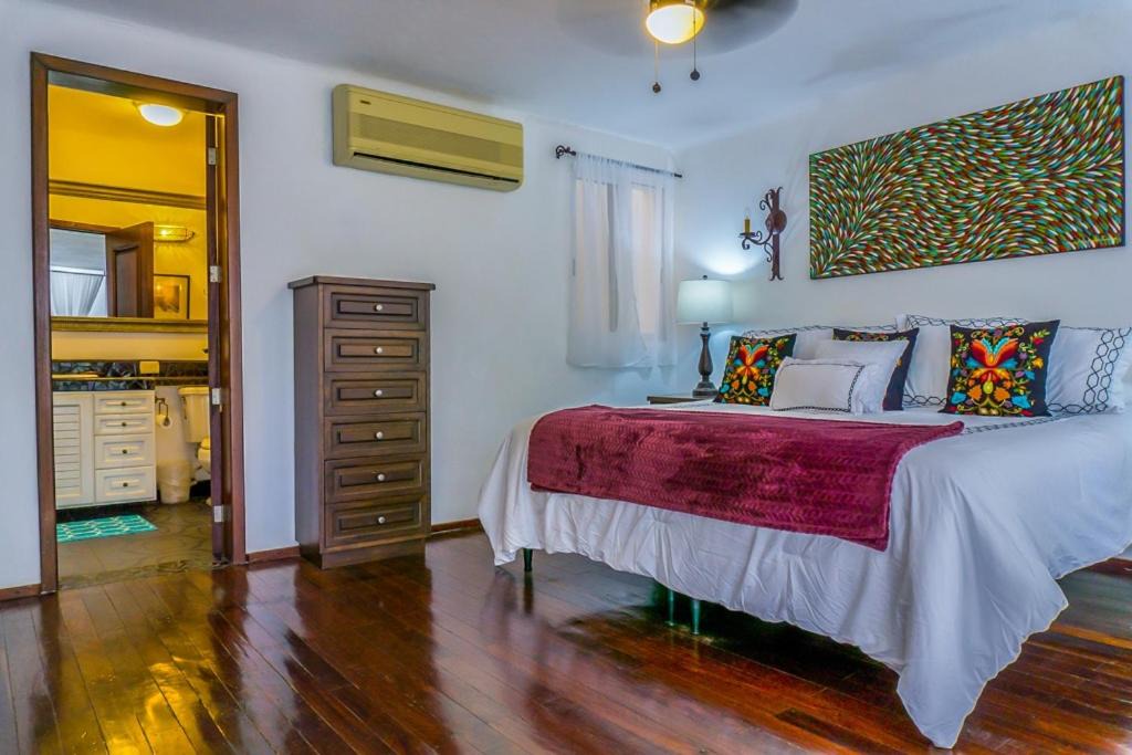 Photo of Bedroom in Downtown